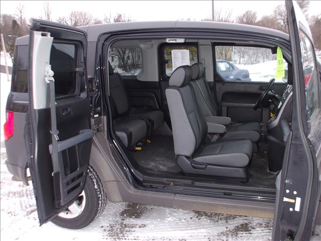2004 Honda Element Crew Cab 126.0 WB LS
