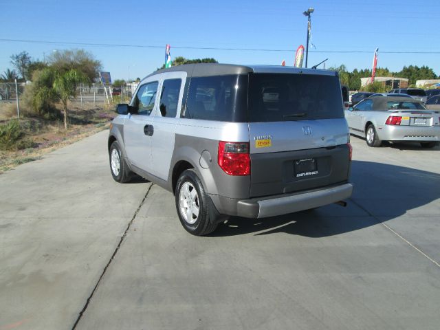 2004 Honda Element Challenger