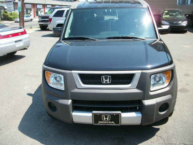 2004 Honda Element Challenger