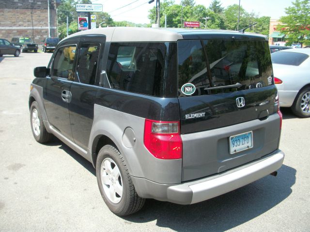 2004 Honda Element Challenger