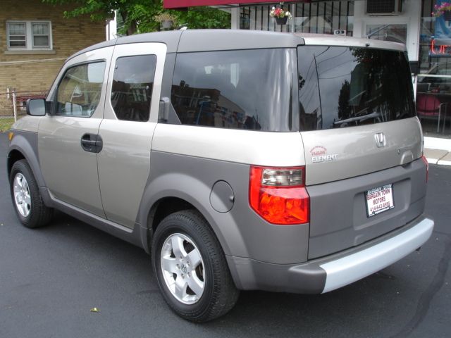 2004 Honda Element Challenger
