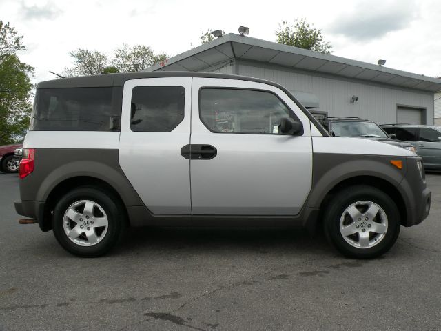 2004 Honda Element Crew Cab 126.0 WB LS