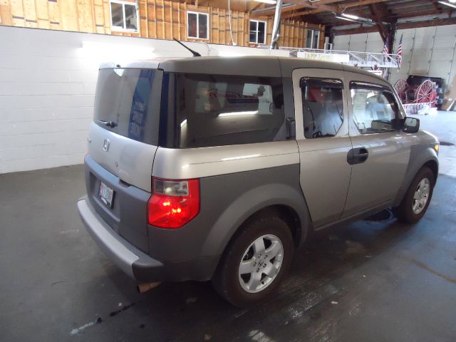 2004 Honda Element Unknown