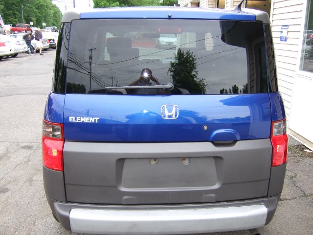 2004 Honda Element Challenger