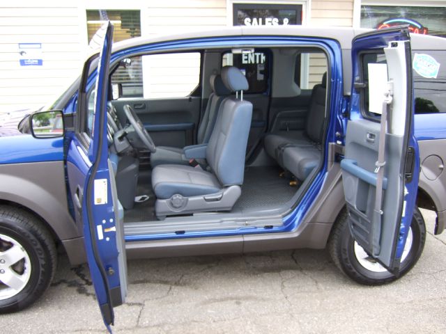 2004 Honda Element Challenger