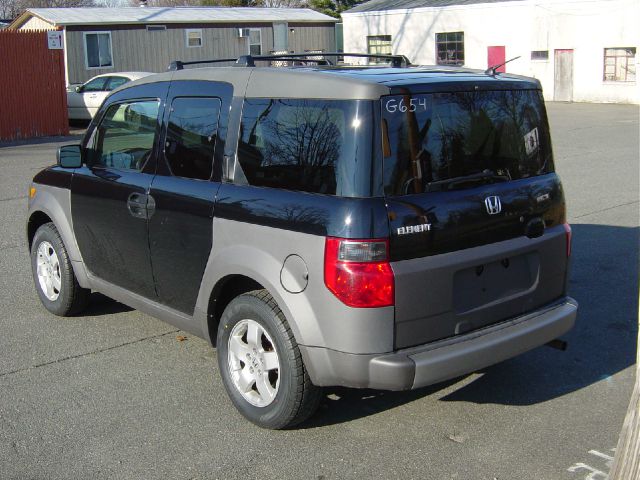 2004 Honda Element Challenger