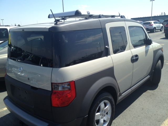 2005 Honda Element XLT 4D