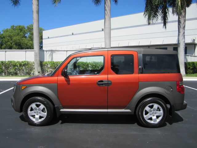 2005 Honda Element XLT 4D