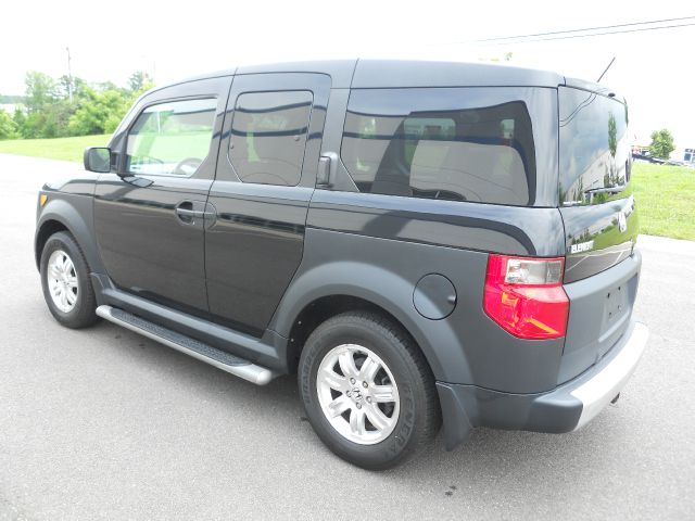 2006 Honda Element Challenger