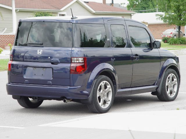 2008 Honda Element 1998 Kia EX