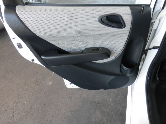 2007 Honda Fit 9-3 4Dr