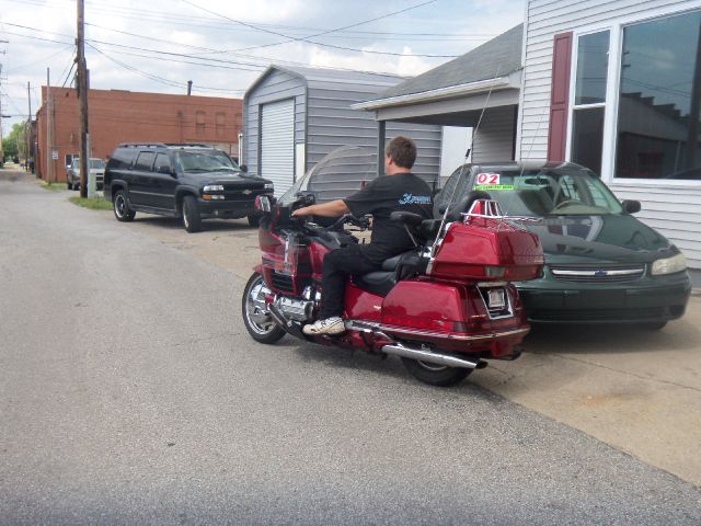 1998 Honda GOLDWING Reg Cab 111.2 Inch WB 2WD LS Truck