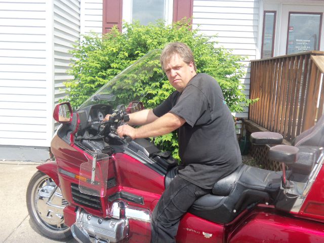 1998 Honda GOLDWING Reg Cab 111.2 Inch WB 2WD LS Truck