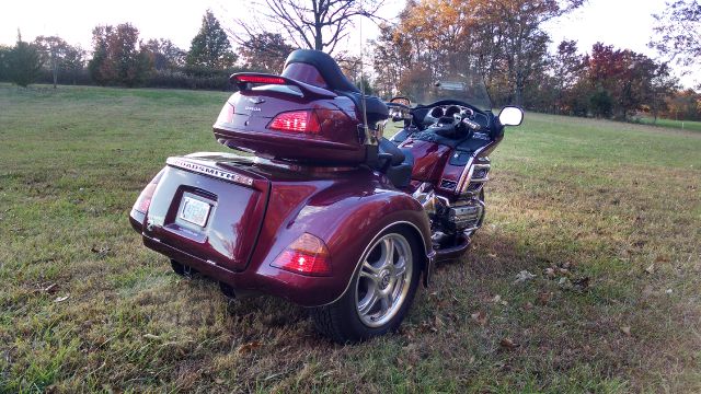 2005 Honda GOLDWING LS Special Sedan