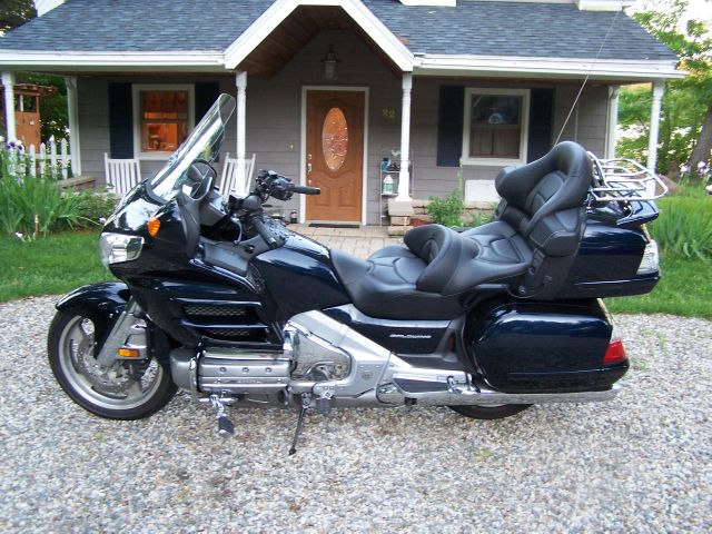2009 Honda GOLDWING Reg Cab 183.5 WB C5B