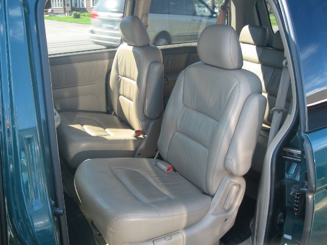 2002 Honda Odyssey LS 2WD