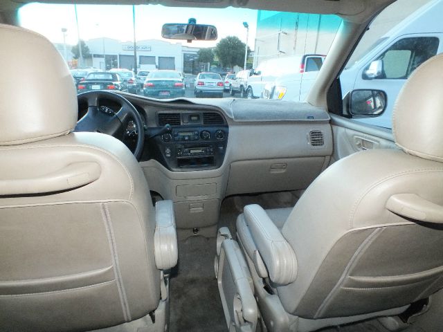 2003 Honda Odyssey GS 43