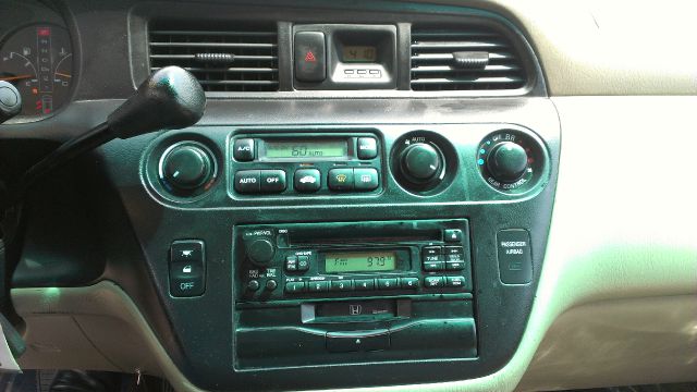 2003 Honda Odyssey GS 43