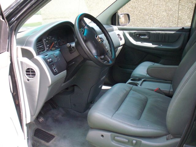 2003 Honda Odyssey GS 43