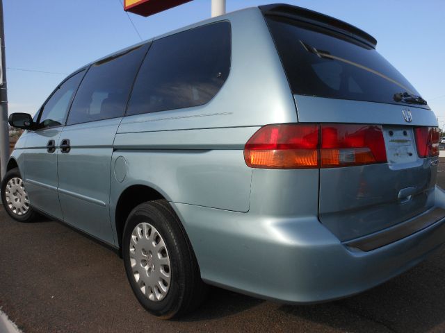 2003 Honda Odyssey L.T. 4-w.d. 5.3L