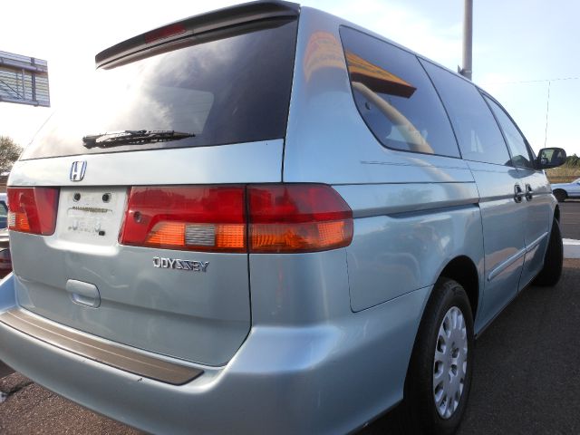 2003 Honda Odyssey L.T. 4-w.d. 5.3L