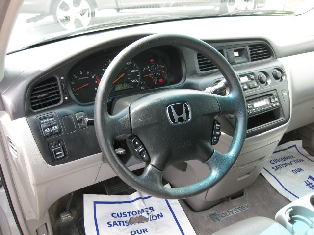 2003 Honda Odyssey GS 43