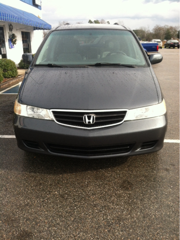 2004 Honda Odyssey 4dr Quad Cab 160.5 DRW 4WD Laramie
