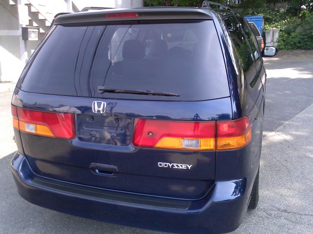 2004 Honda Odyssey GS 43