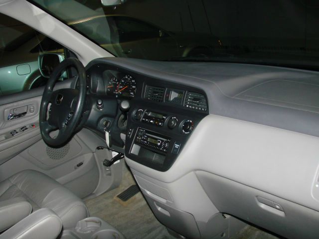 2004 Honda Odyssey GS 43