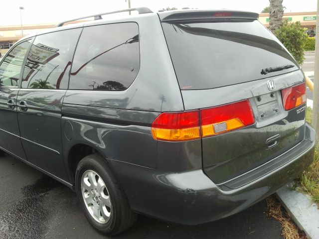 2004 Honda Odyssey SE Sport Wagon