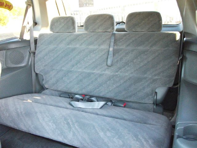 2004 Honda Odyssey 4dr Quad Cab 160.5 DRW 4WD Laramie