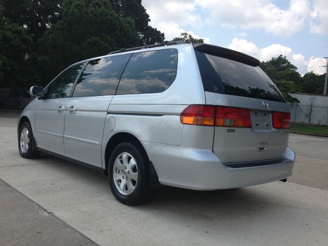 2004 Honda Odyssey 4dr Quad Cab 160.5 DRW 4WD Laramie