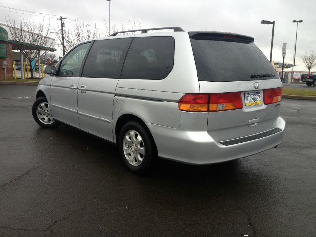 2004 Honda Odyssey 4dr Quad Cab 160.5 DRW 4WD Laramie
