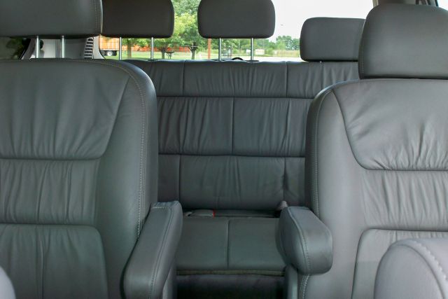 2004 Honda Odyssey LS 2WD