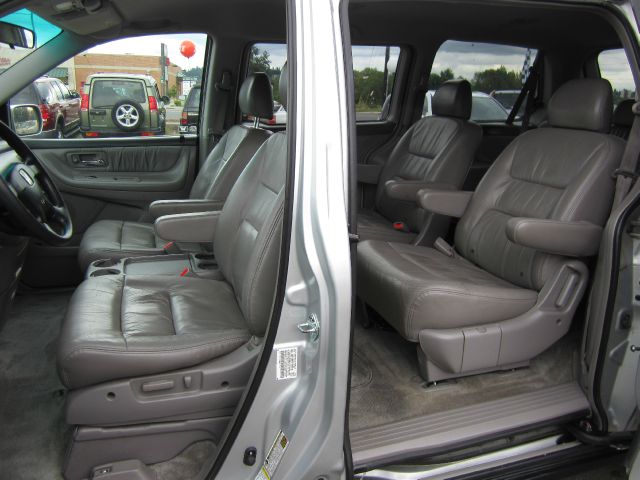 2004 Honda Odyssey GS 43