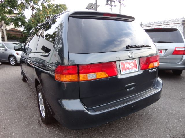 2004 Honda Odyssey GS 43