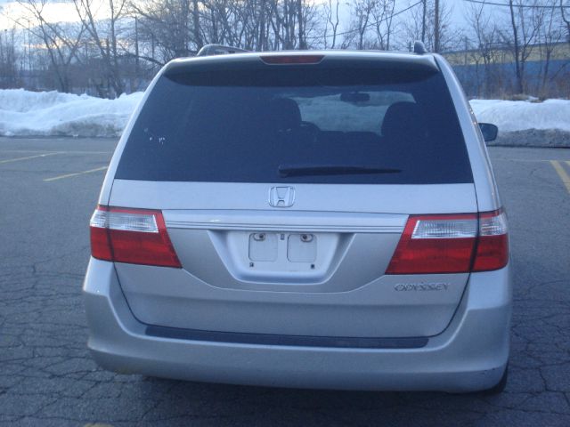 2005 Honda Odyssey GS 43