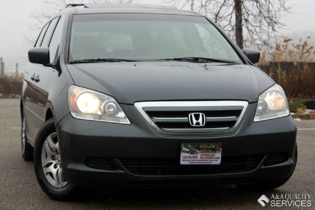 2005 Honda Odyssey 2008 Ford XL