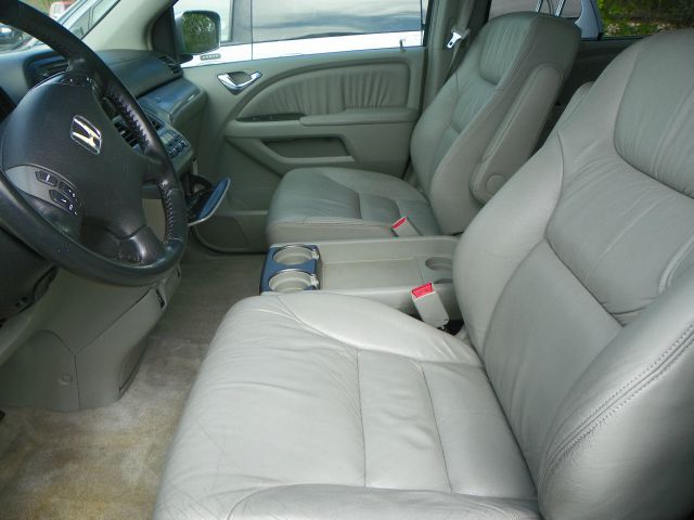 2005 Honda Odyssey LS Flex Fuel 4x4 This Is One Of Our Best Bargains