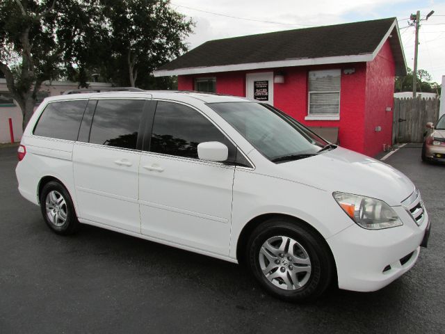 2005 Honda Odyssey 2008 Ford XL