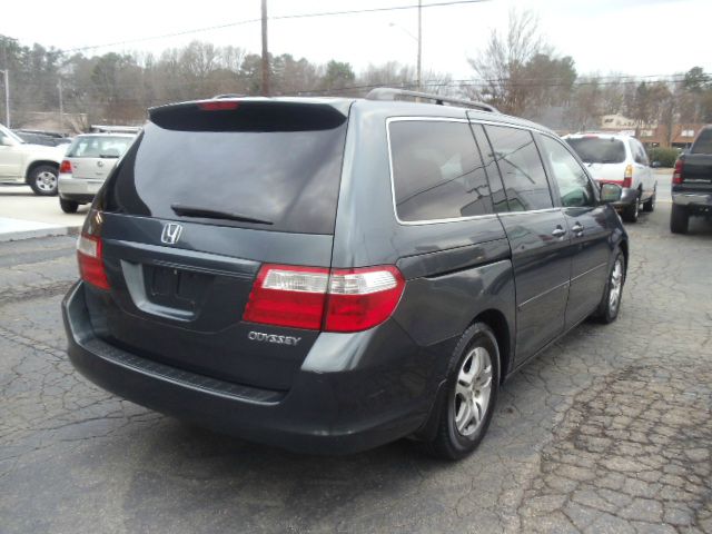 2005 Honda Odyssey 2008 Ford XL