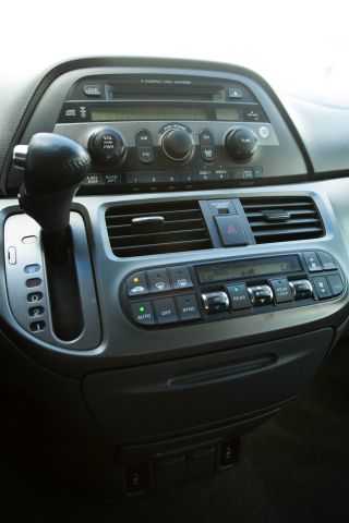 2006 Honda Odyssey LS 2WD