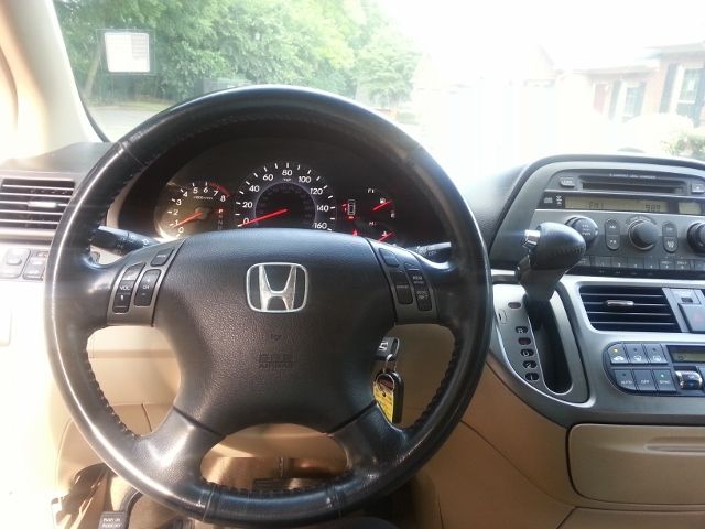 2006 Honda Odyssey LS 2WD