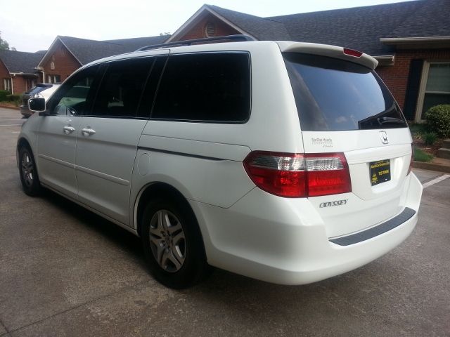 2006 Honda Odyssey LS 2WD