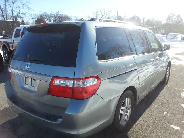 2006 Honda Odyssey LS 2WD