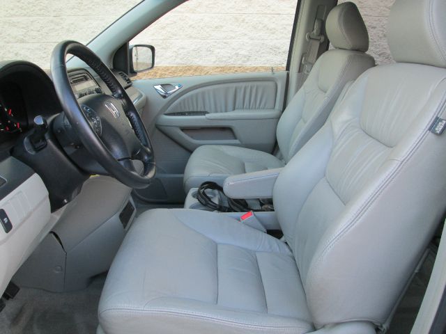 2006 Honda Odyssey 4dr Sdn LT 3.5L Sedan