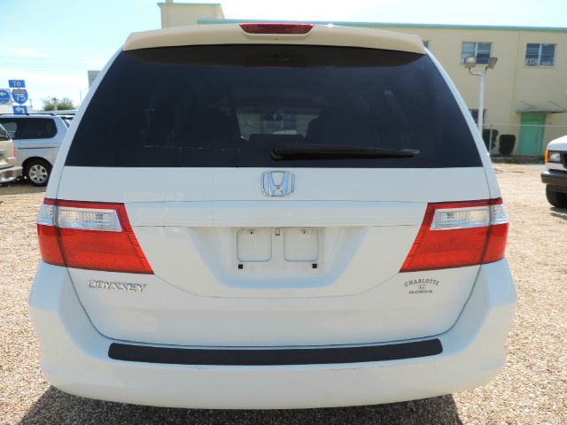 2006 Honda Odyssey LS 2WD