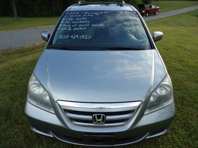 2006 Honda Odyssey LS 2WD