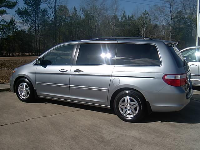 2007 Honda Odyssey AWD LT - 29 MPG For HWY
