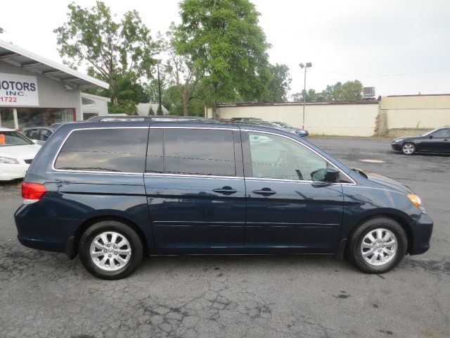 2010 Honda Odyssey 4dr Quad Cab 160.5 DRW 4WD Laramie